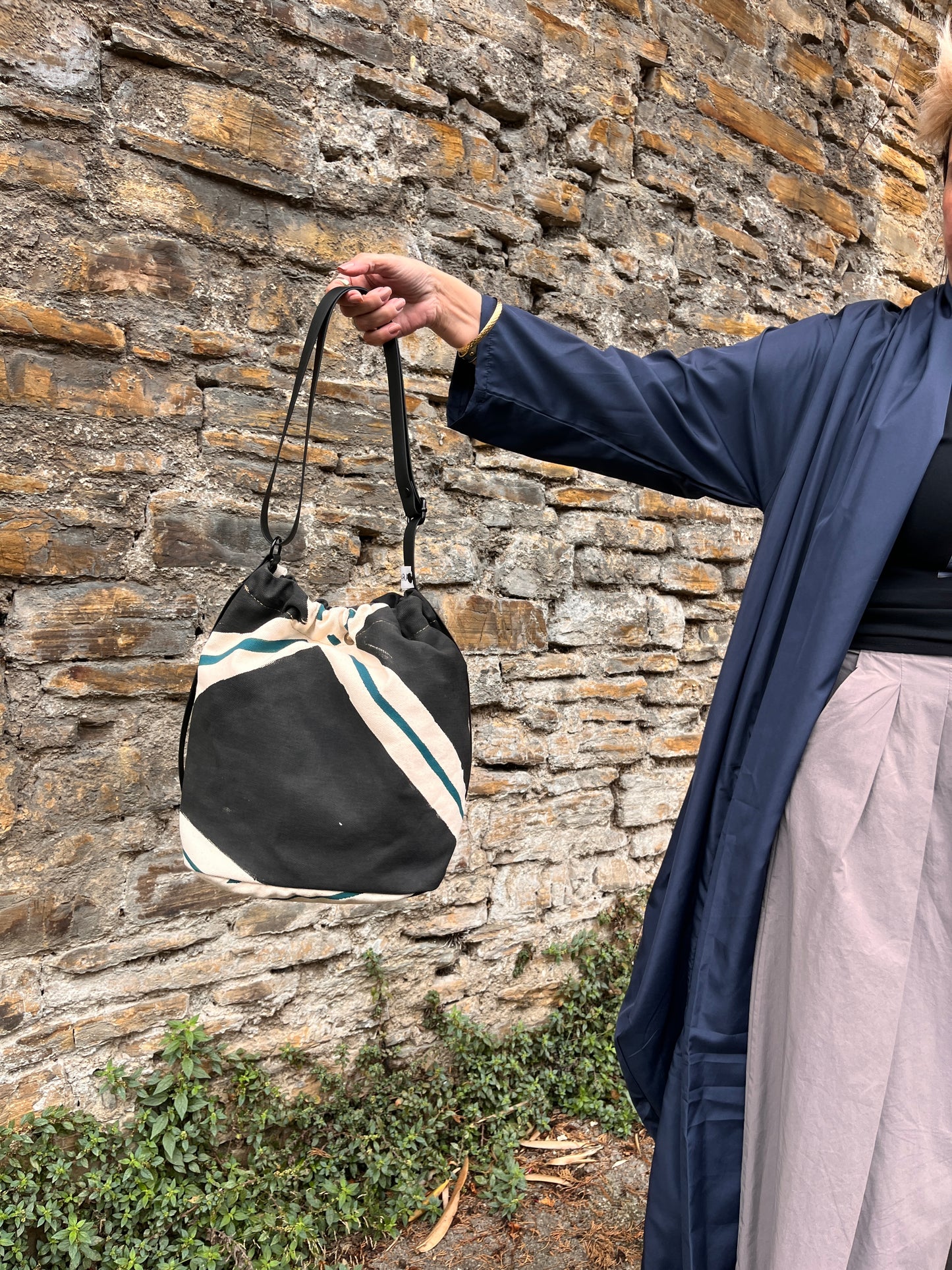 Bolso ama