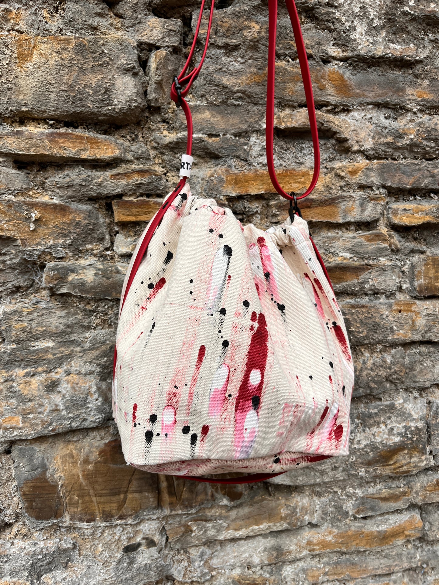 Bolso ama