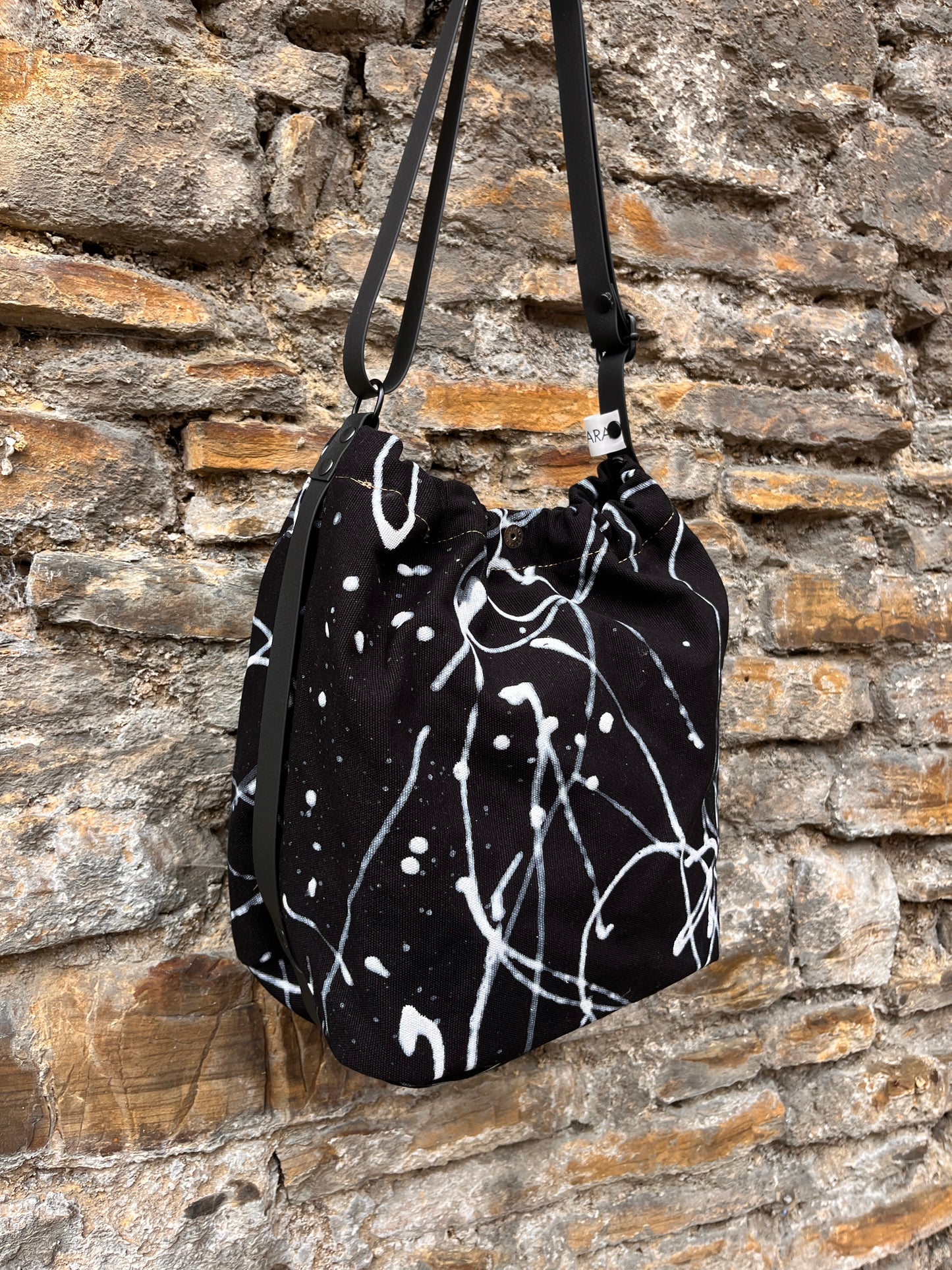 Bolso ama