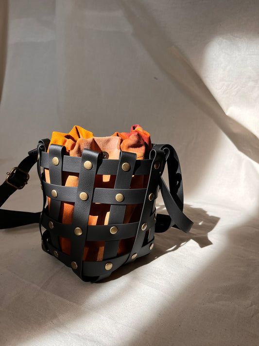 Bombonera negro bulkadak marrón