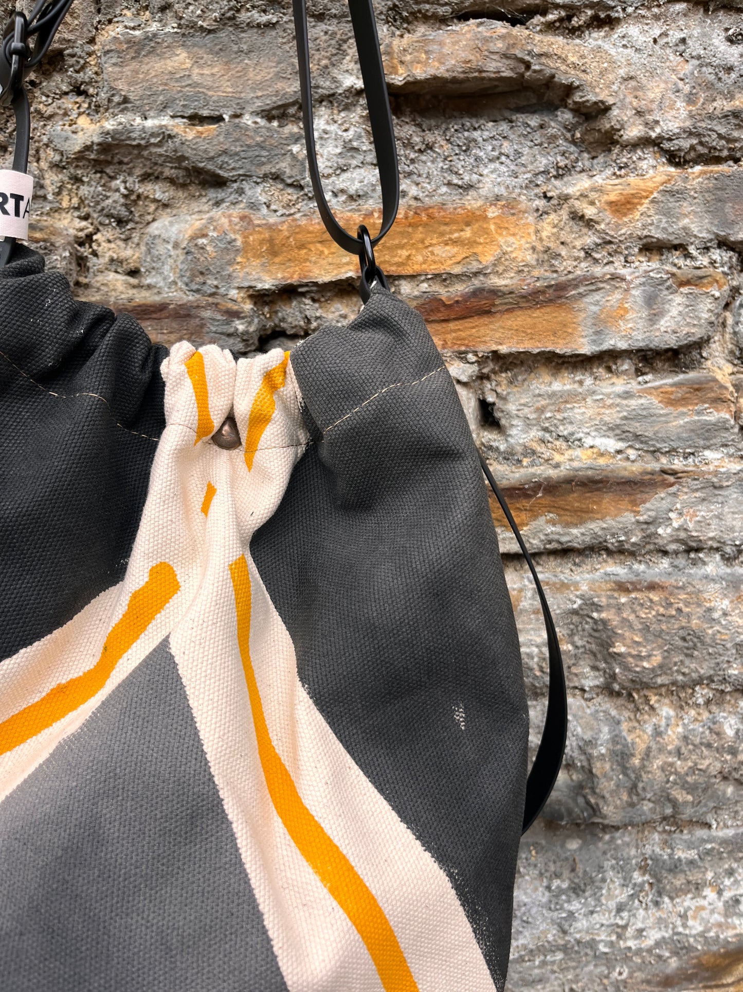 Bolso ama