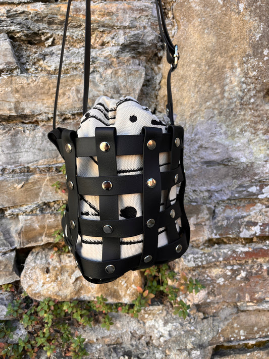 Bombonera sustraiak crudo