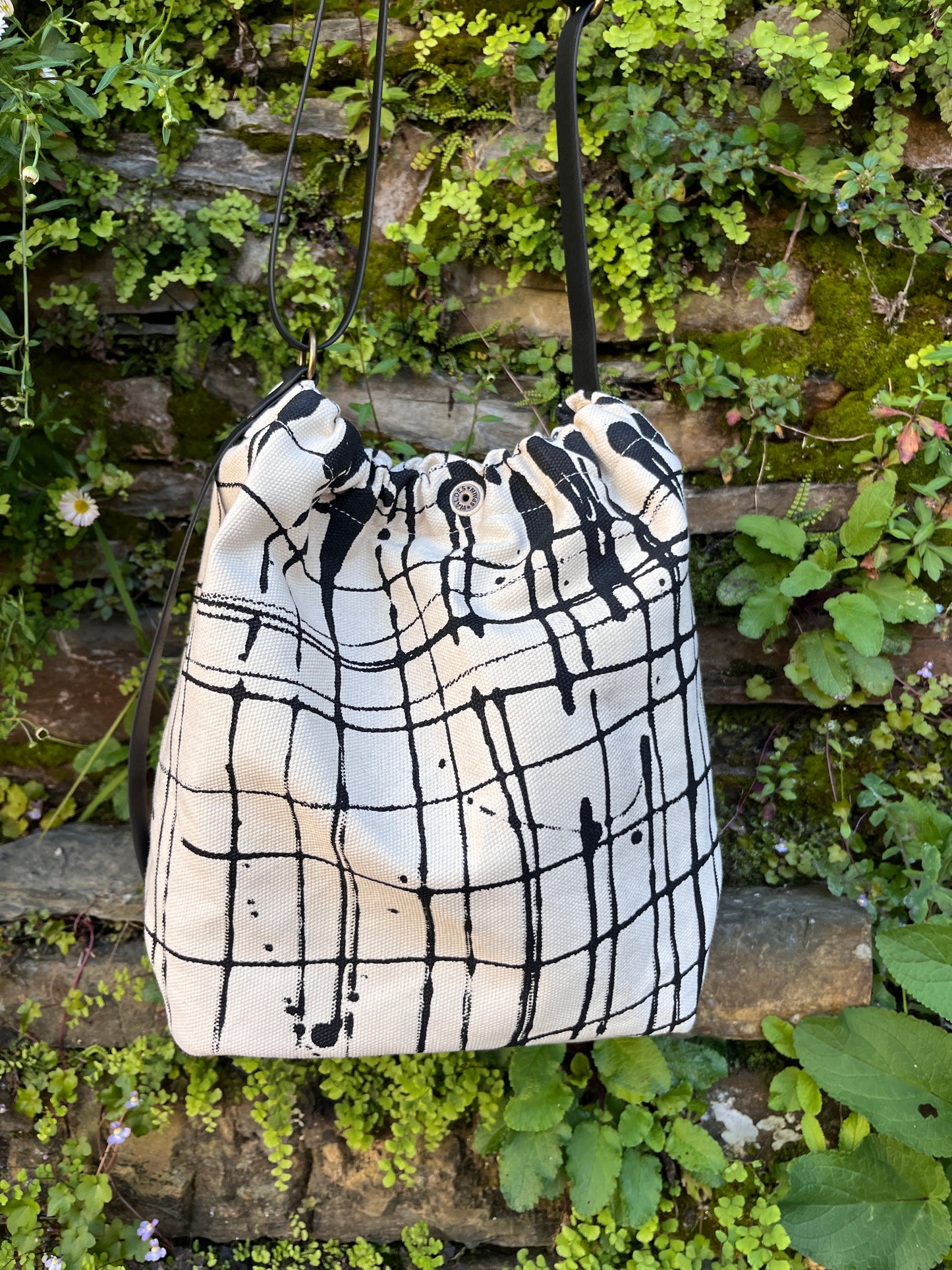 Bolso ama