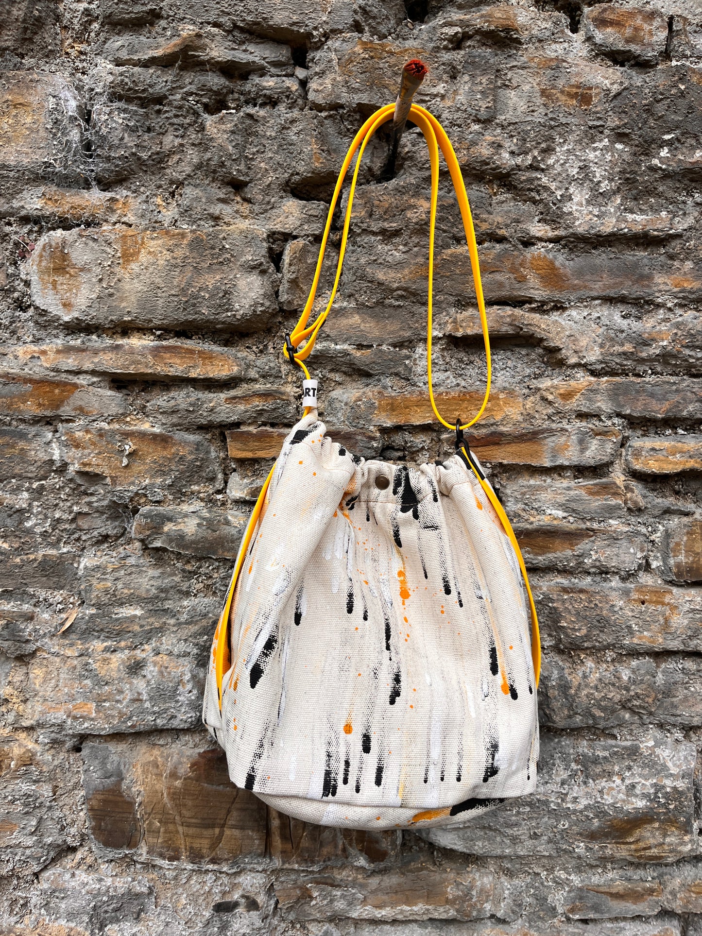 Bolso ama