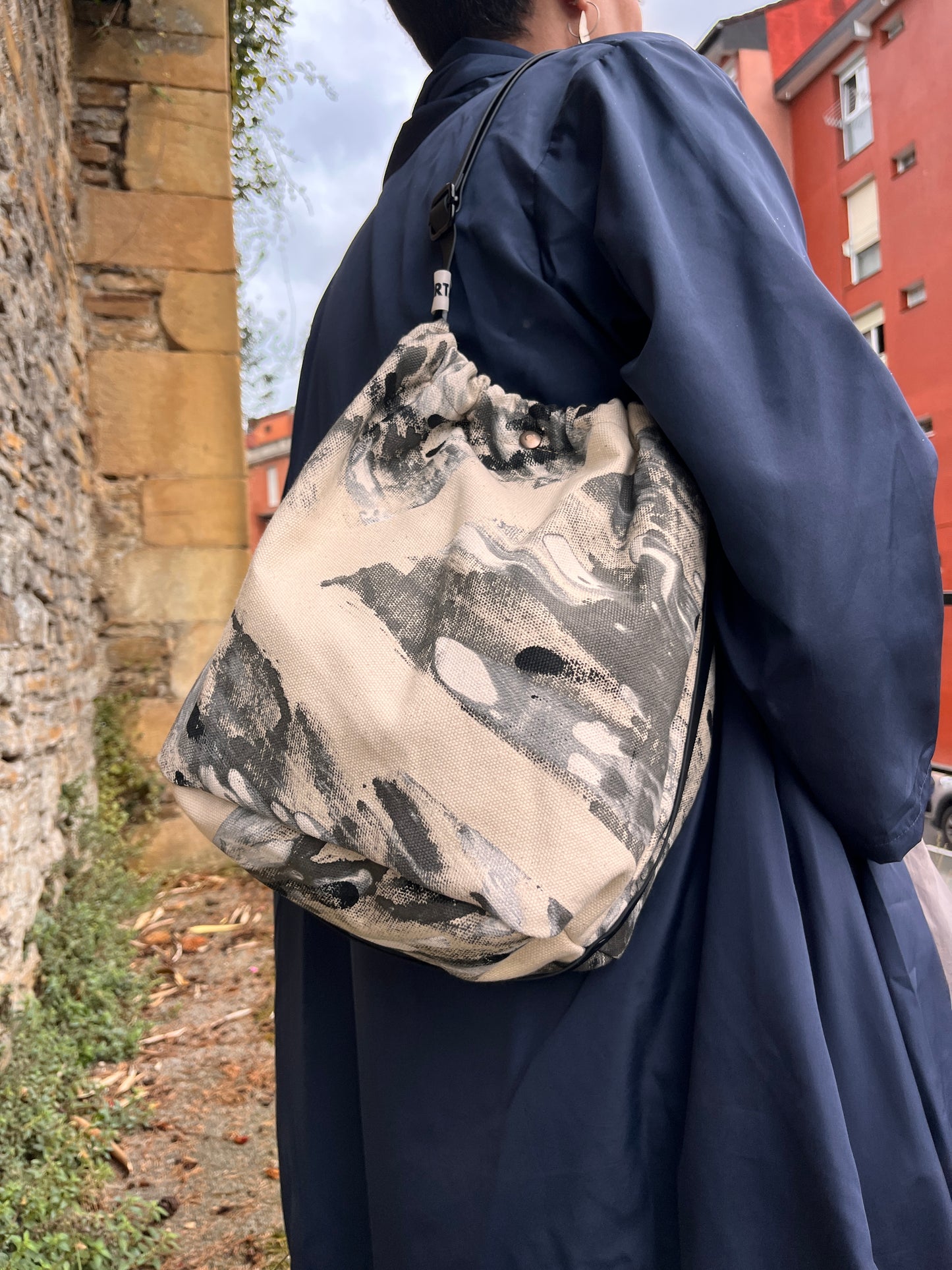 Bolso ama