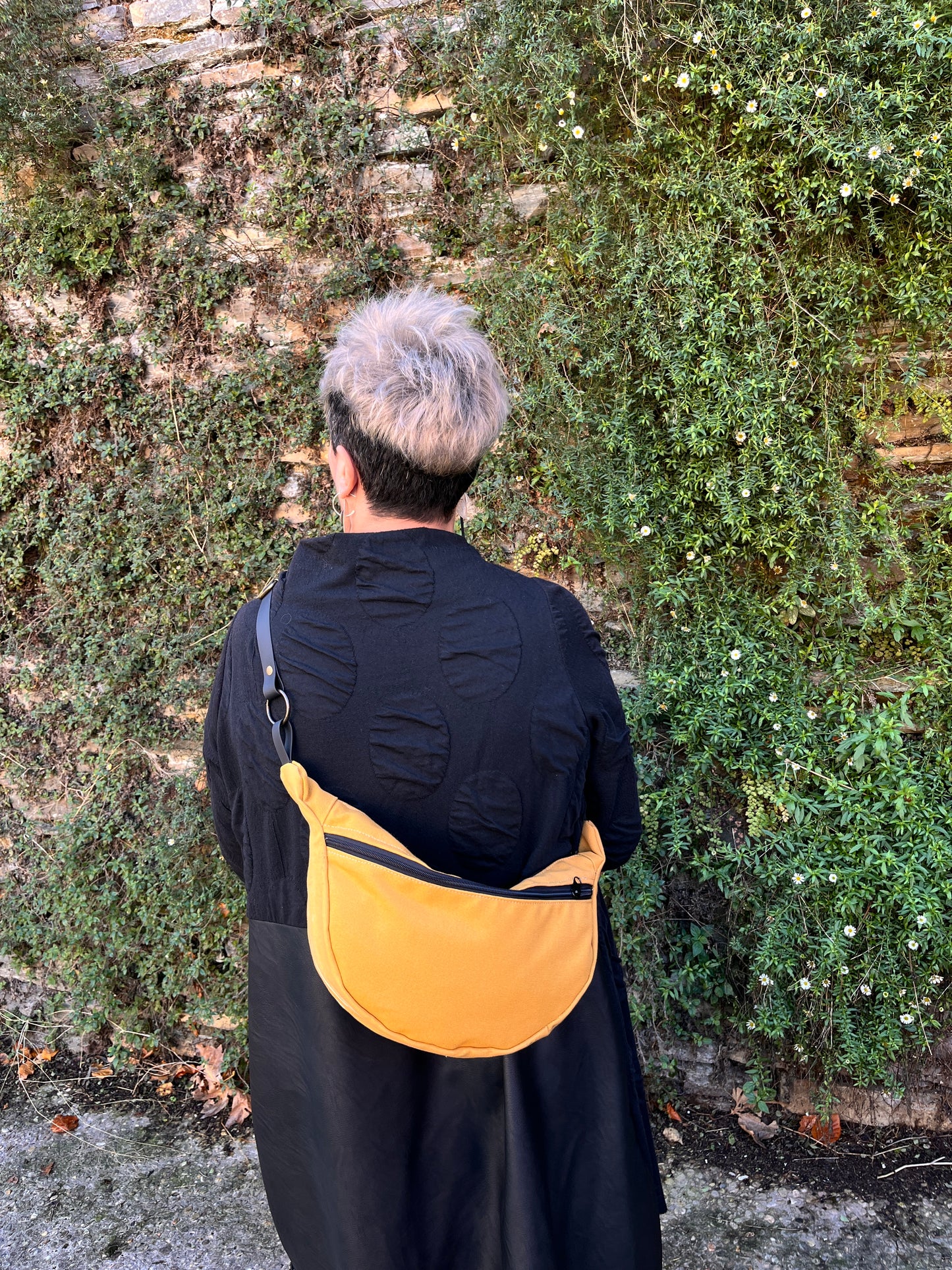 BOLSO ILARGI mostaza orbanak