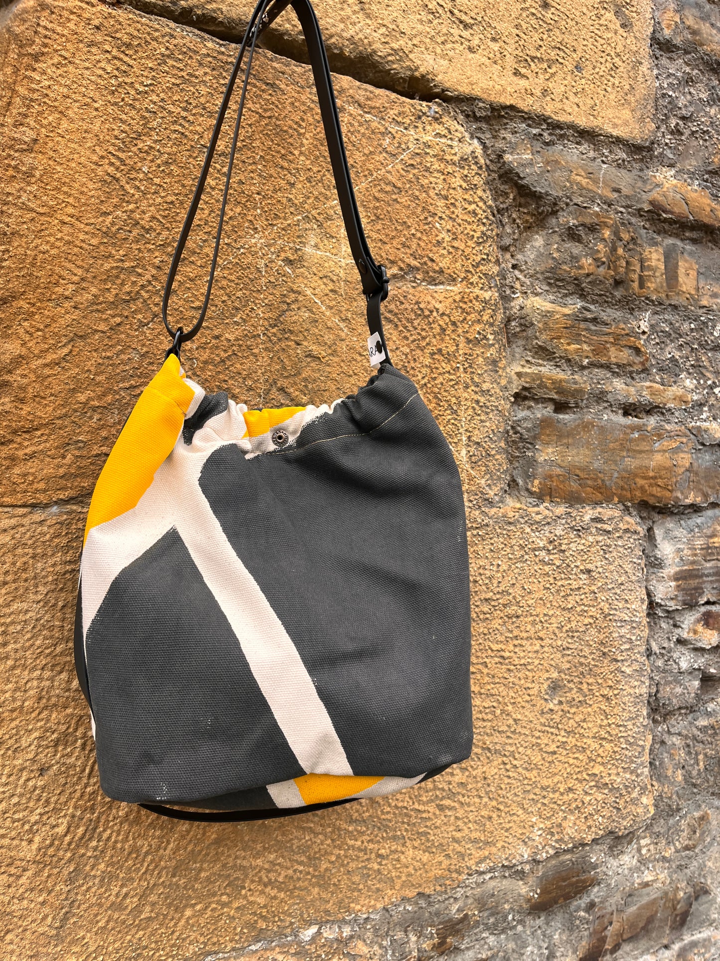Bolso ama
