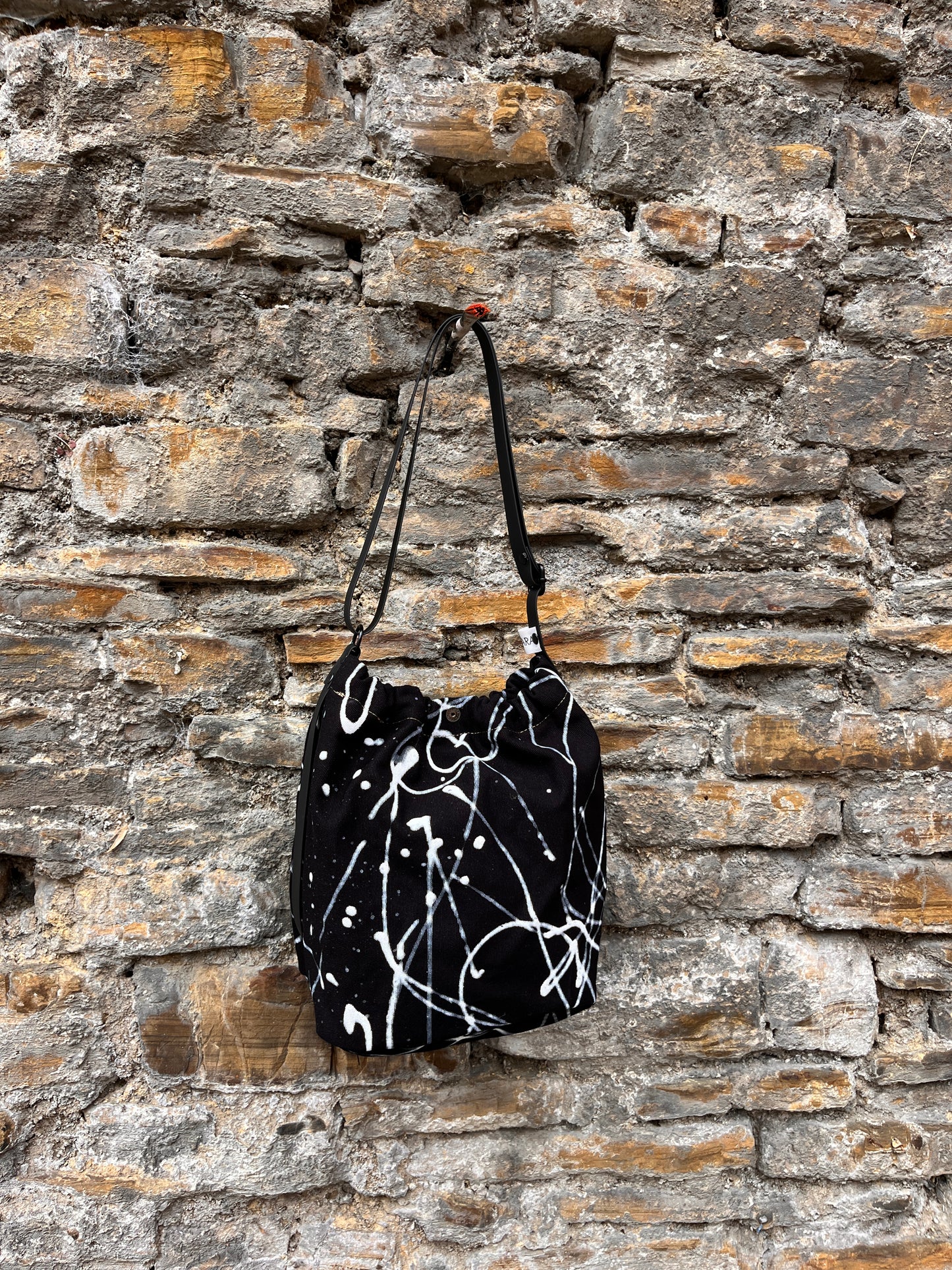 Bolso ama