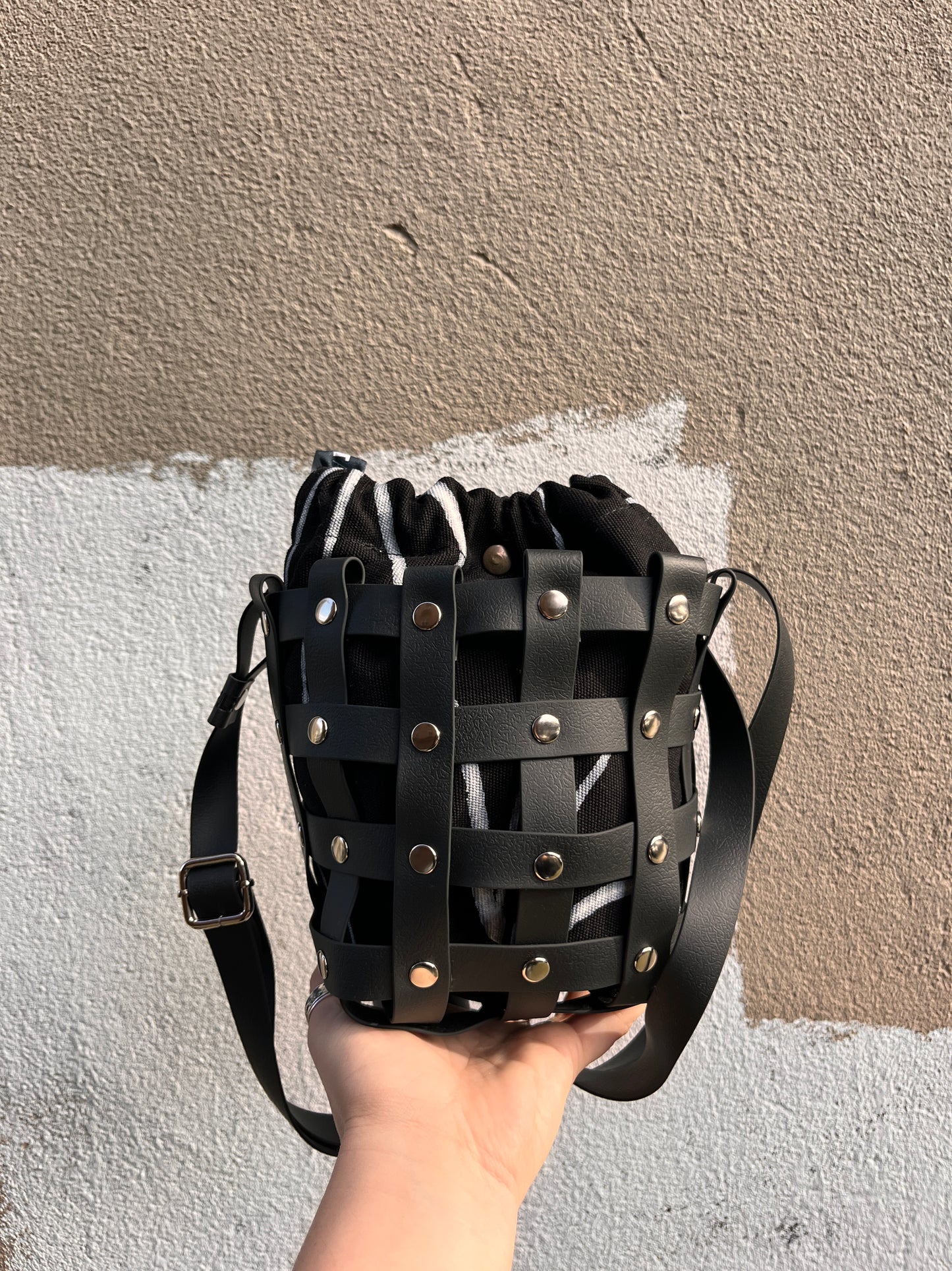 Bombonera sustraiak negro