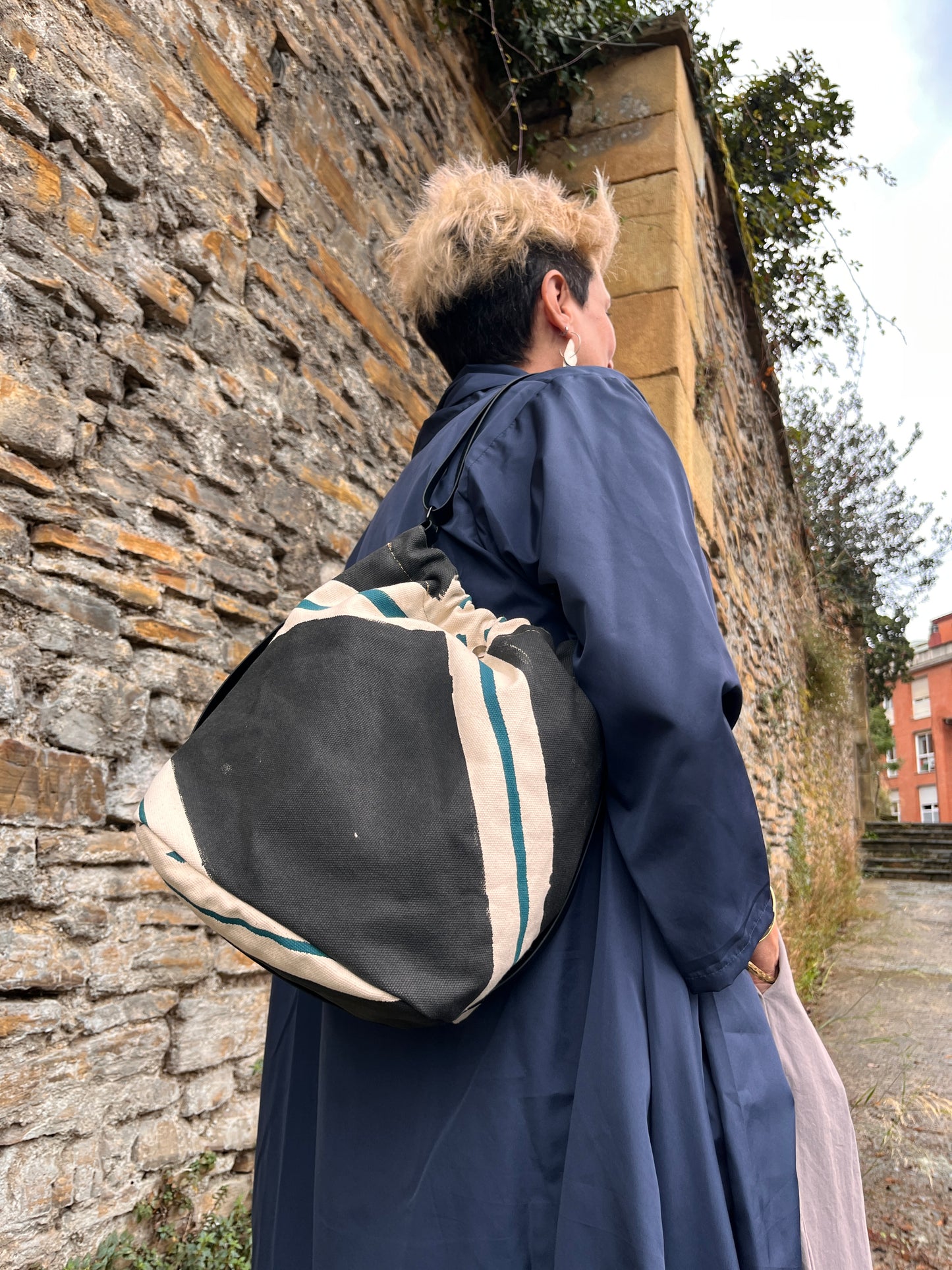 Bolso ama