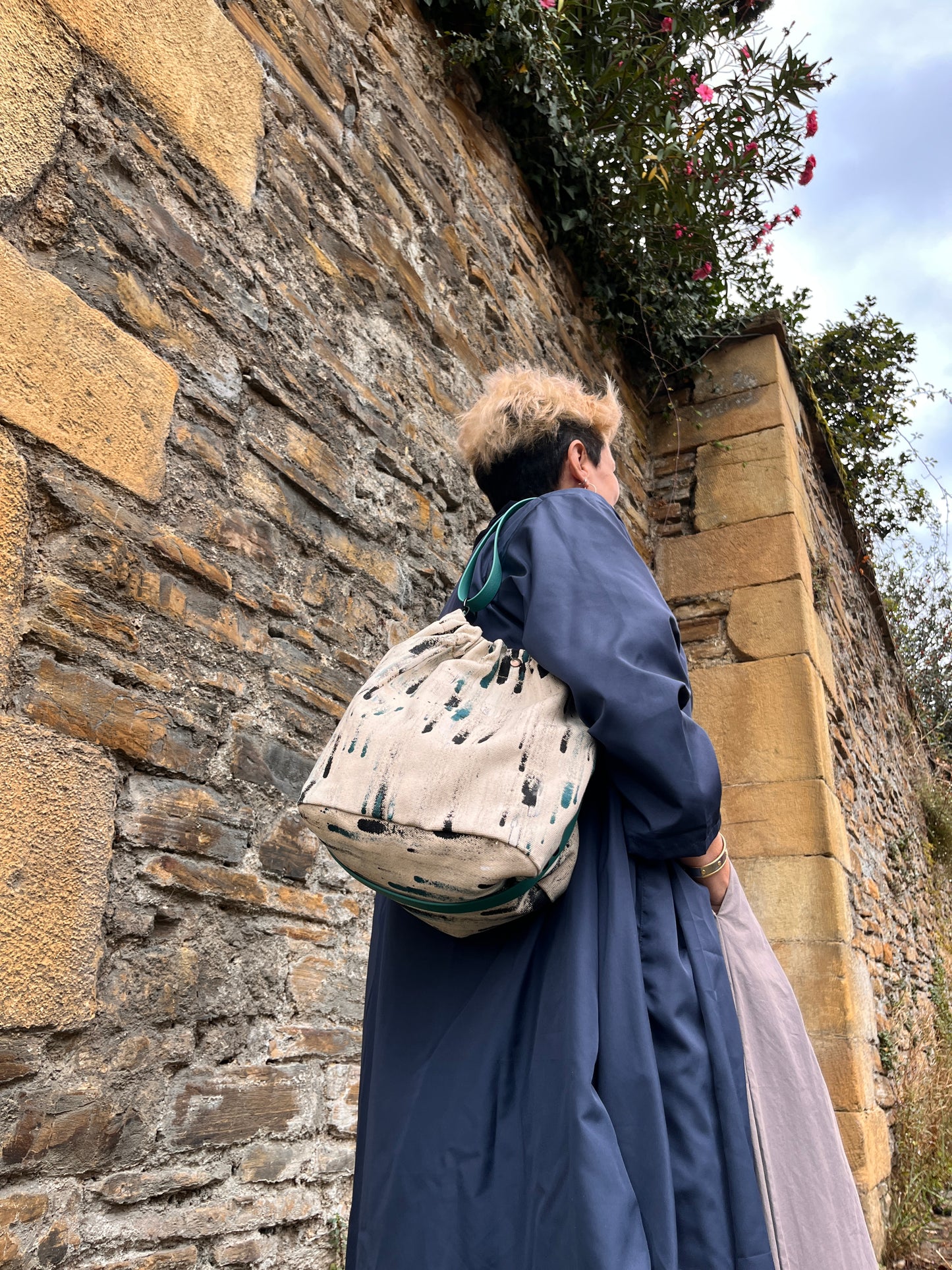 Bolso ama