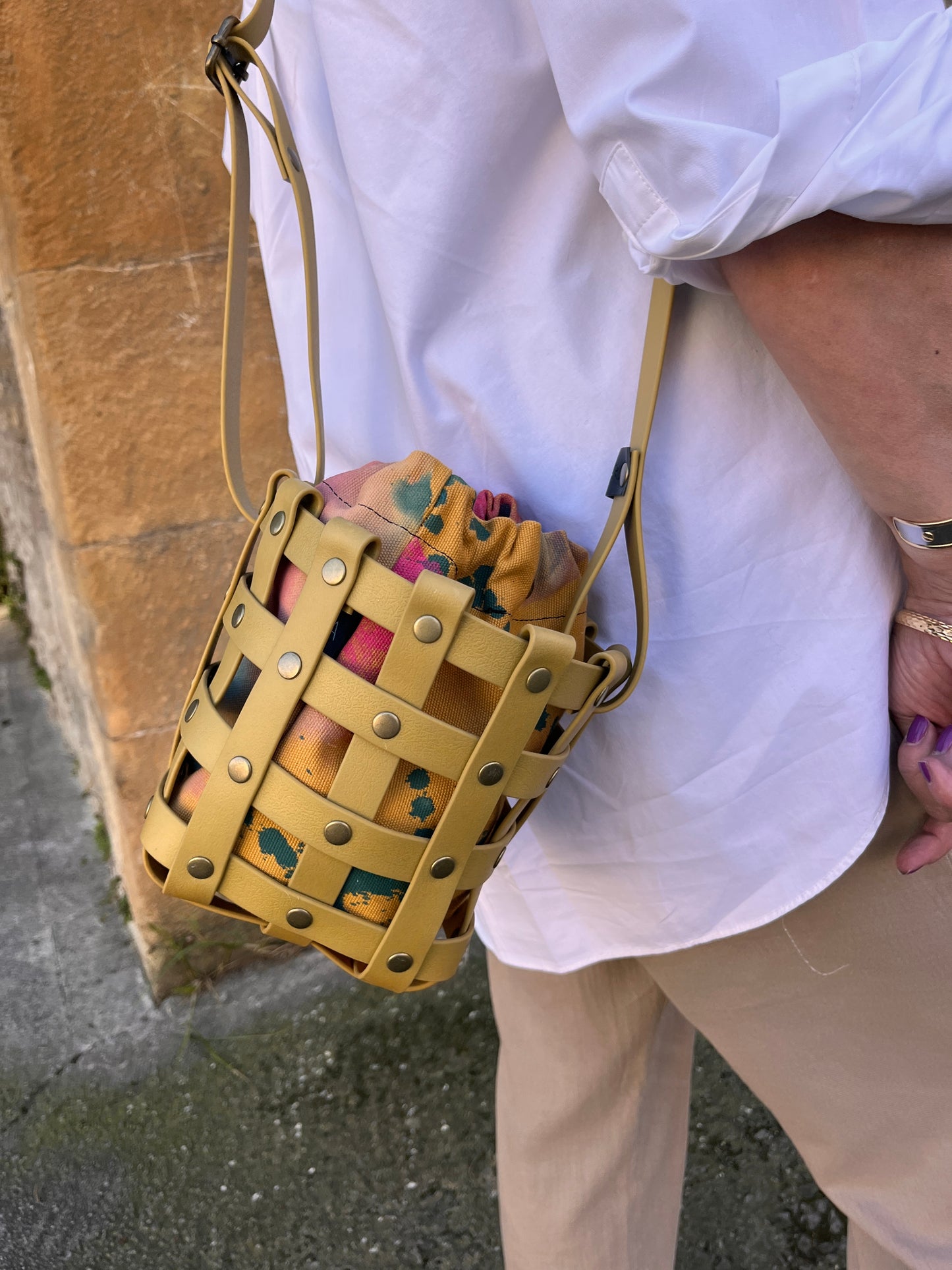 Bombonera Eztia mostaza