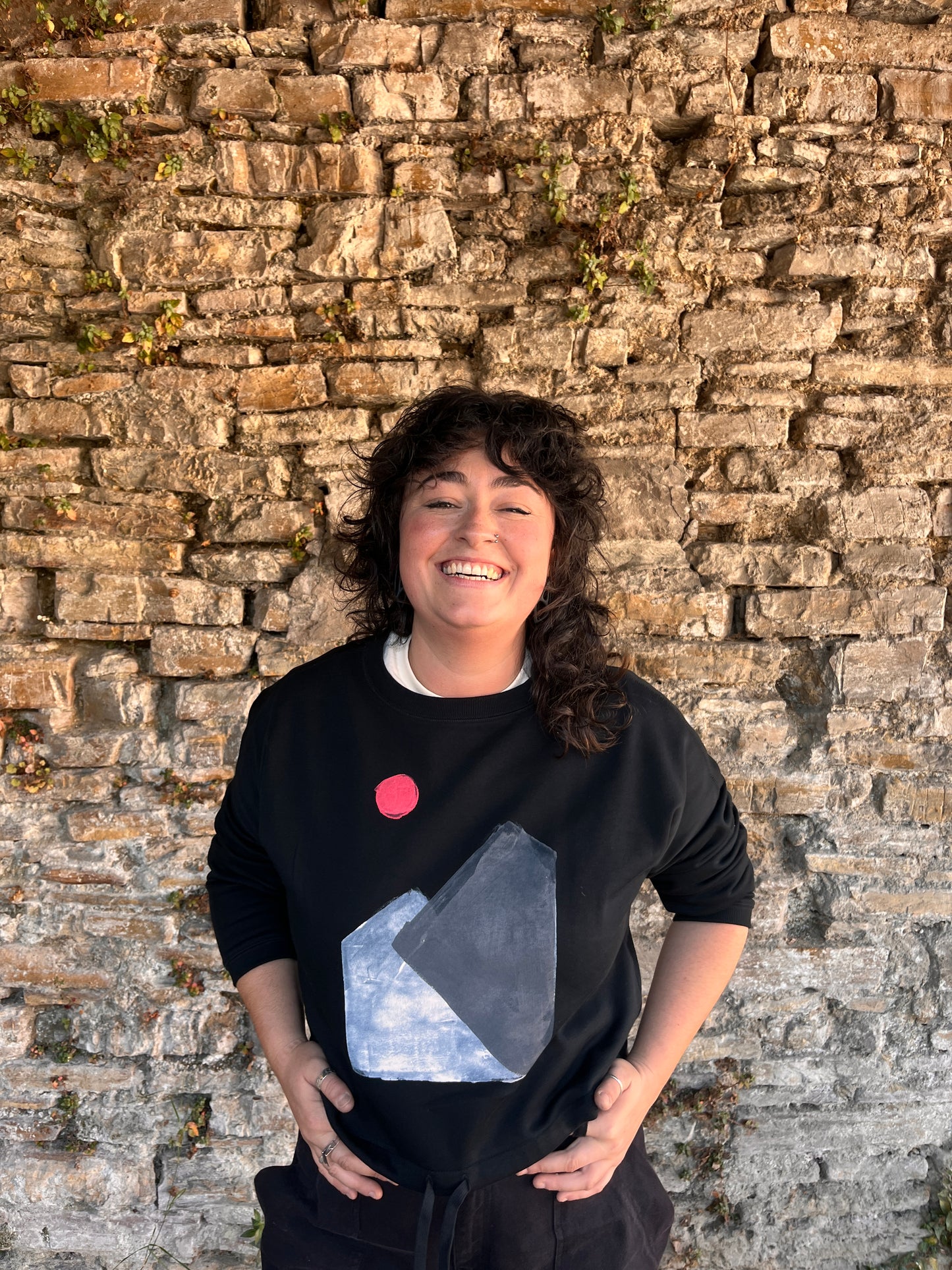 SUDADERA PINTADA CROP OVERSIZE