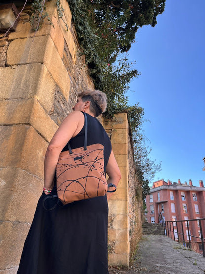 BOLSO-MOCHILA ARAS sustraiak marron - HARTARA