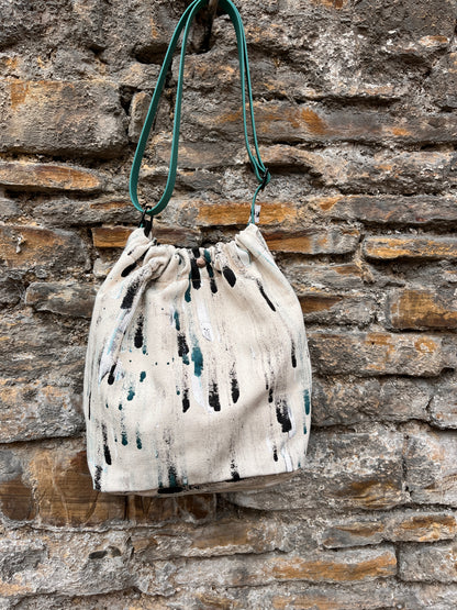 Bolso ama