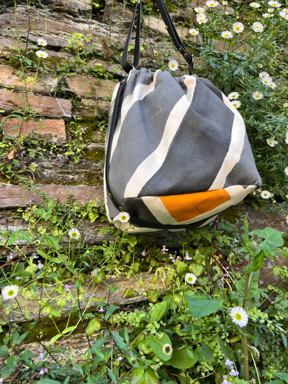 Bolso ama