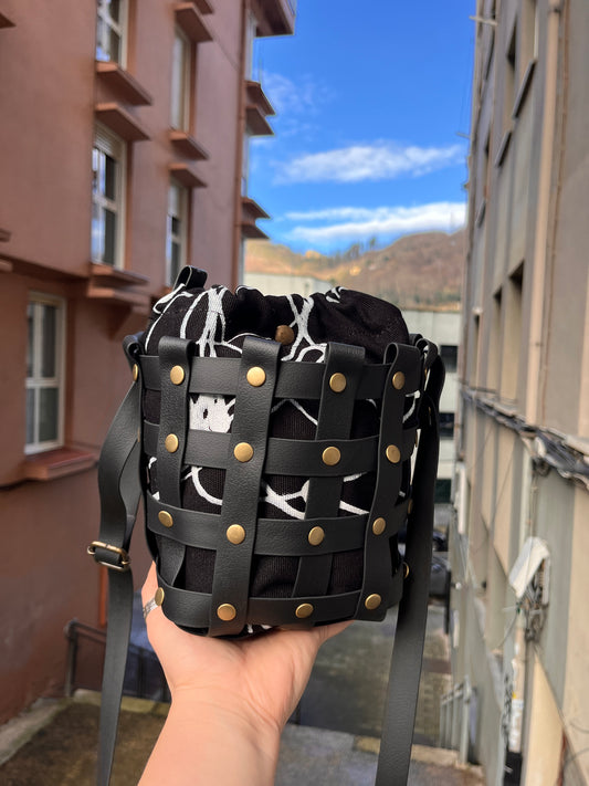 Bombonera sustraiak negro