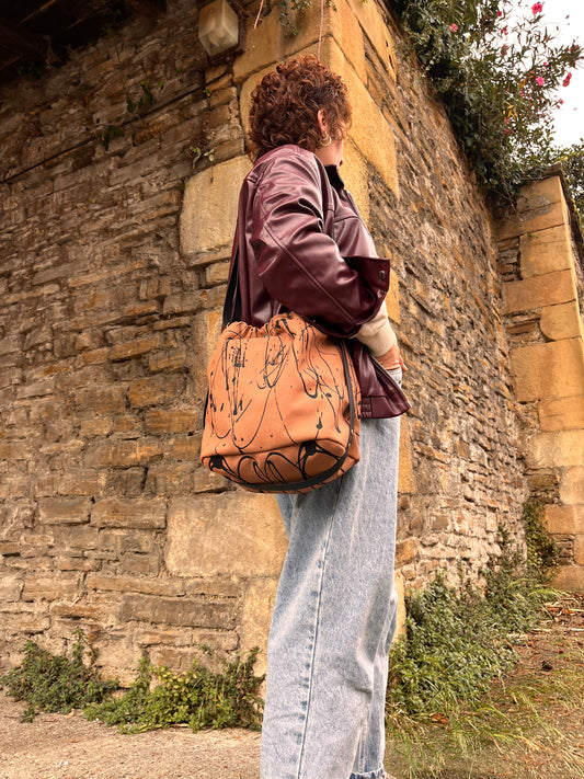 Bolso ama