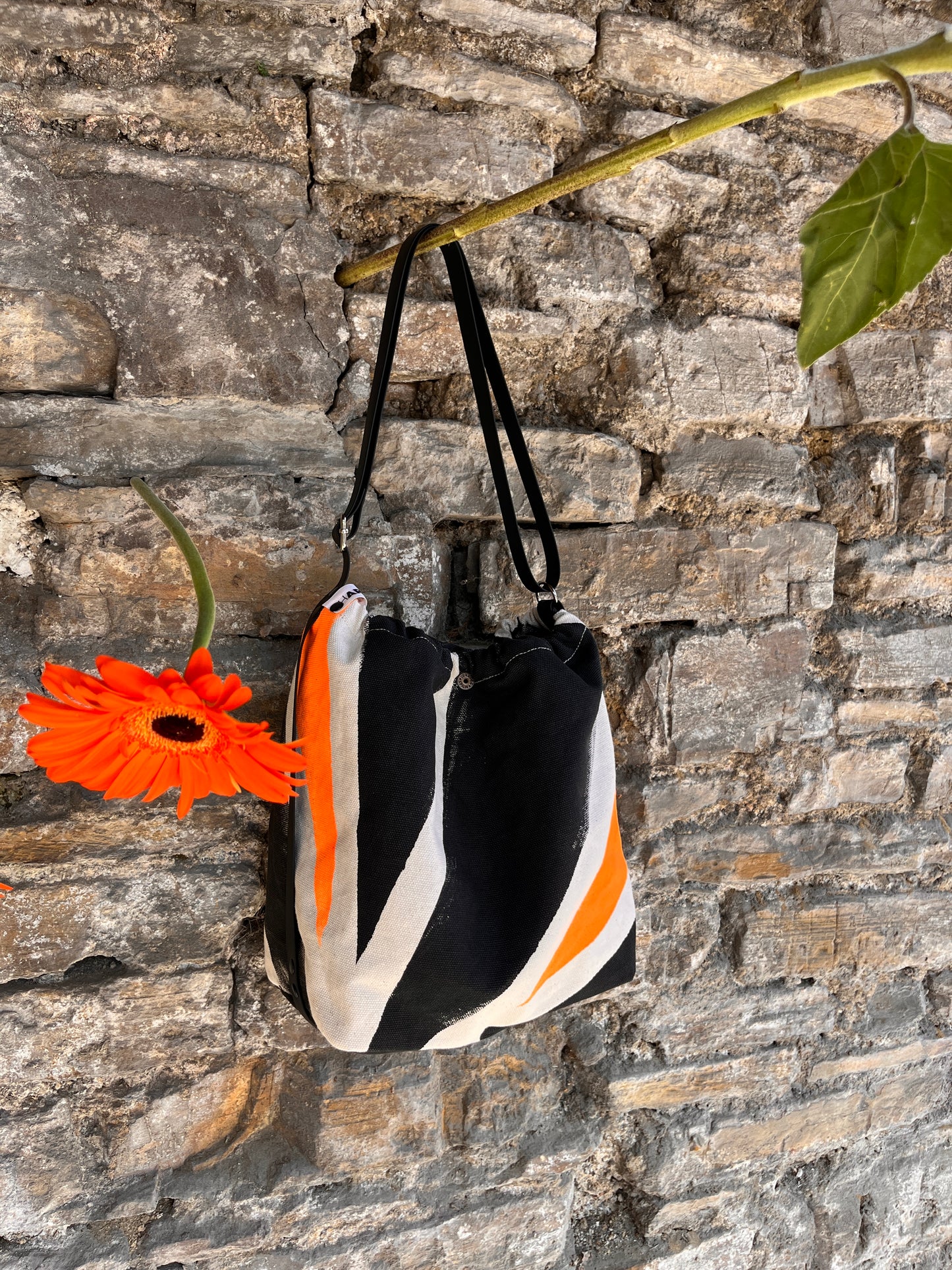 Bolso ama