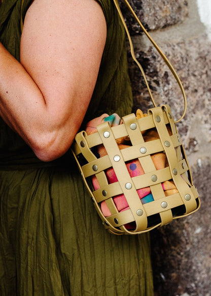 Bombonera — un bolso para toda la vida, nunca el mismo dos veces - HARTARA
