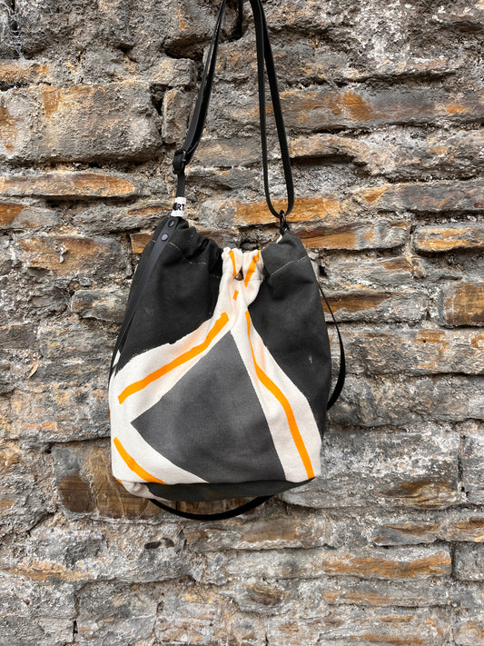 Bolso ama