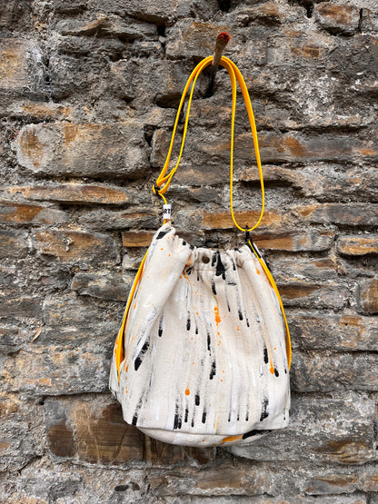 Bolso ama