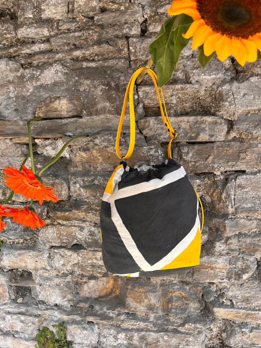 Bolso ama