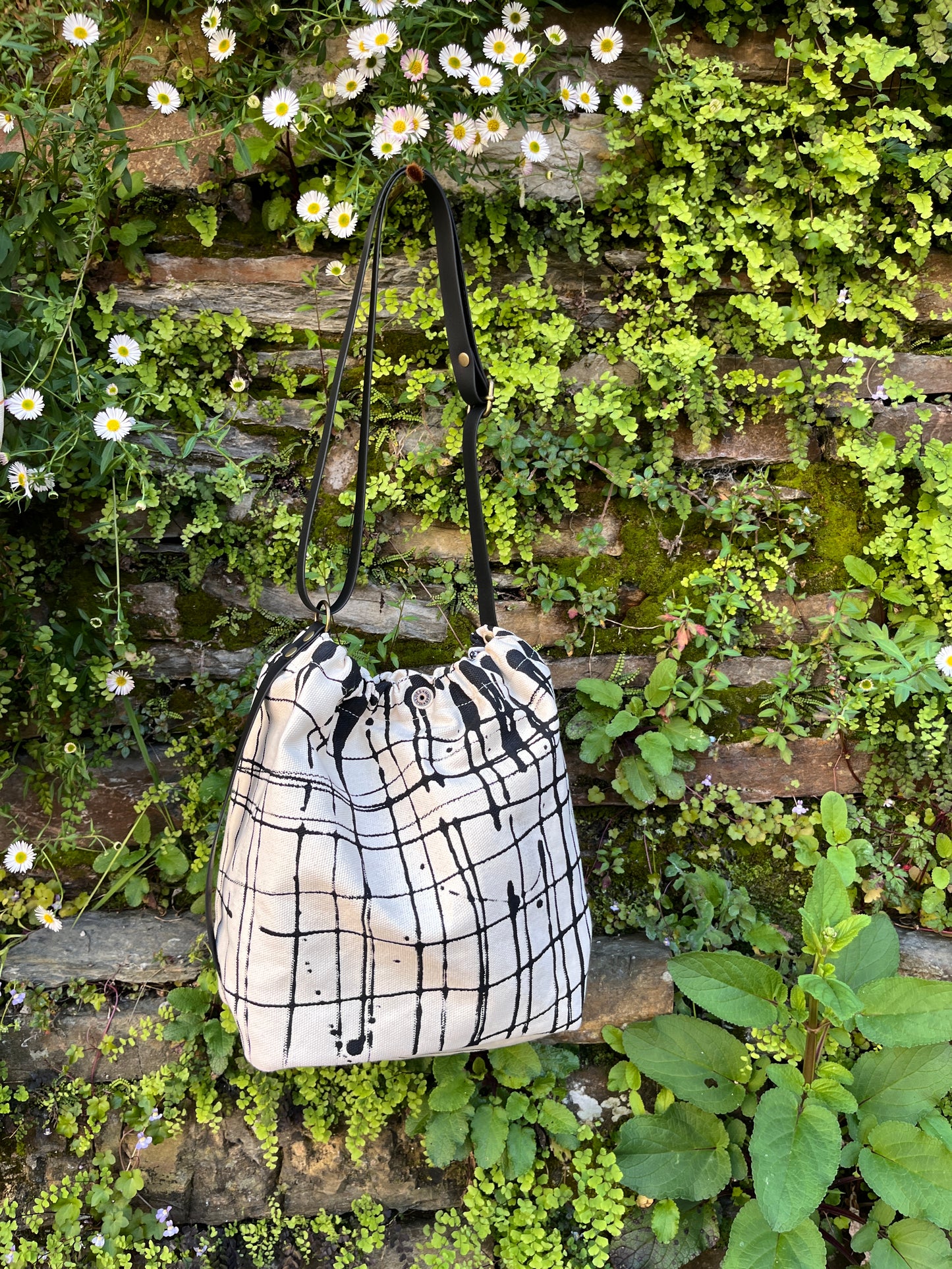 Bolso ama
