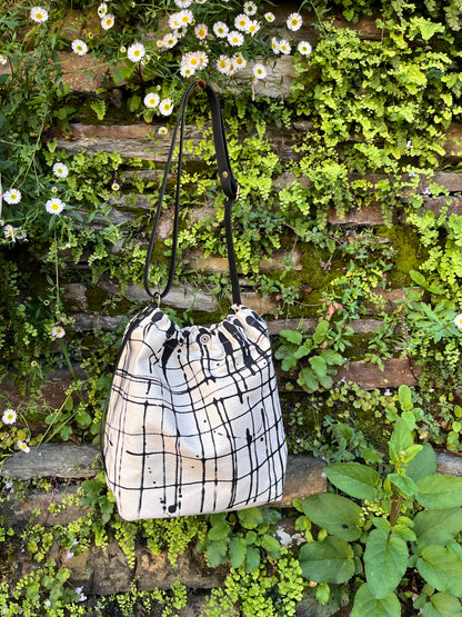 Bolso ama