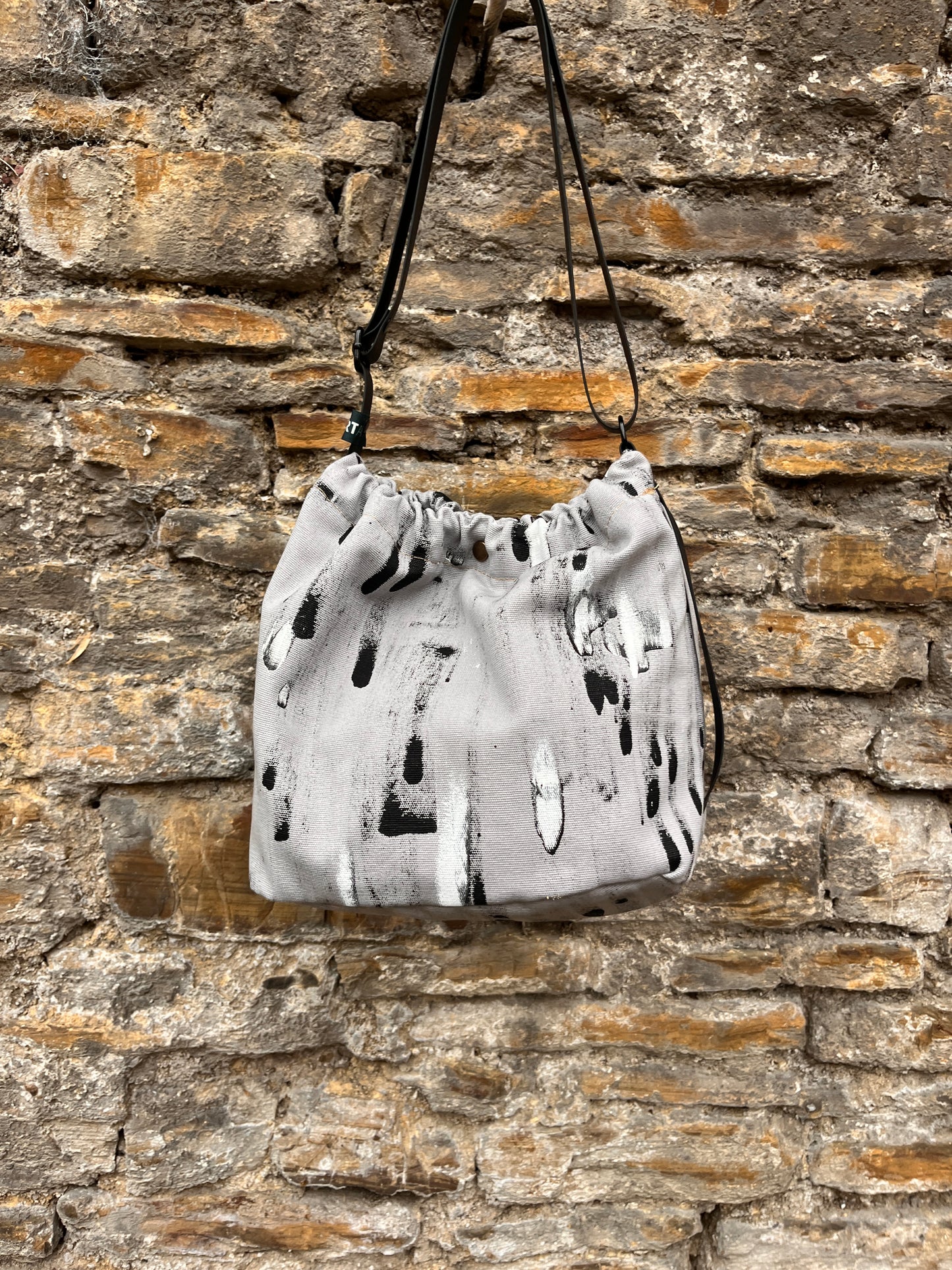Bolso ama