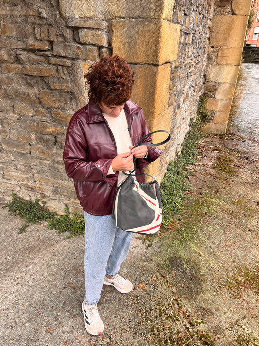 Bolso ama