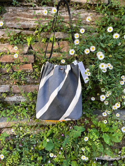 Bolso ama