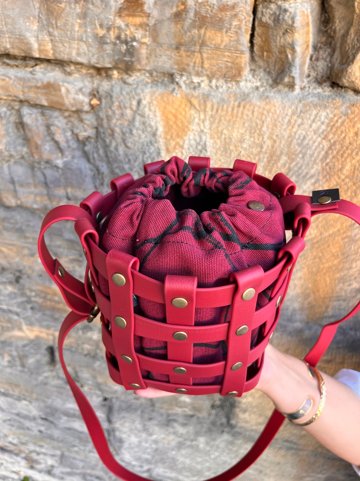 Bombonera granate sustraiak granate