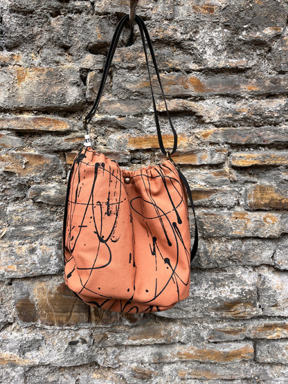 Bolso ama