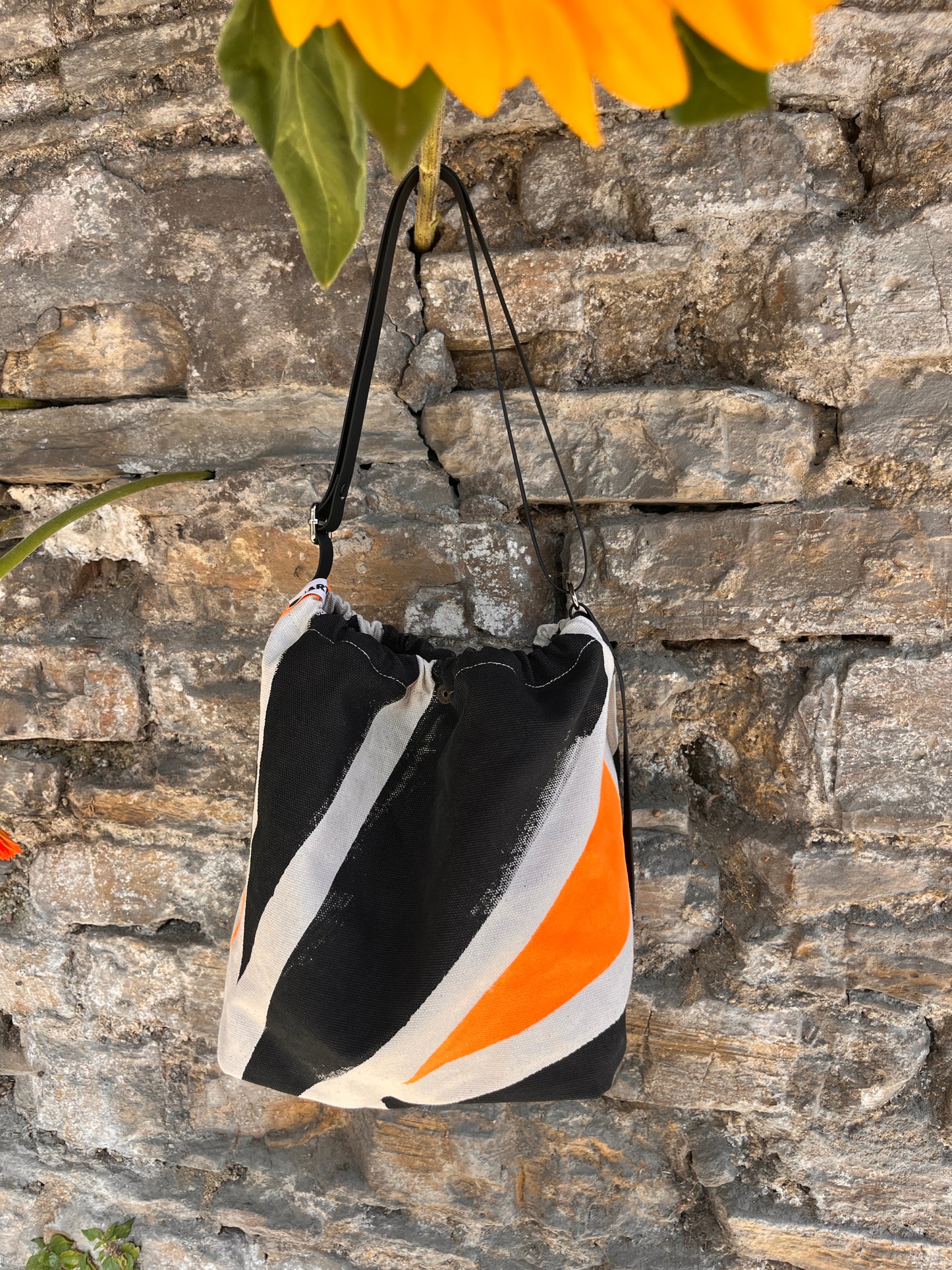 Bolso ama