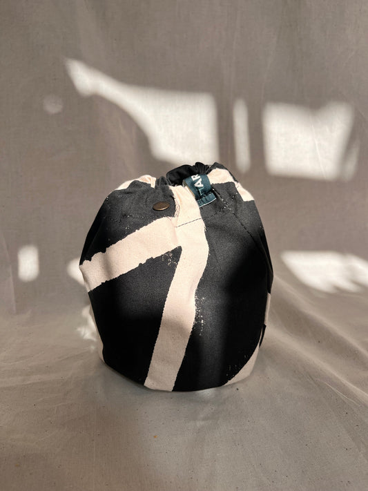 SAQUITOS BOMBONERA geo negro