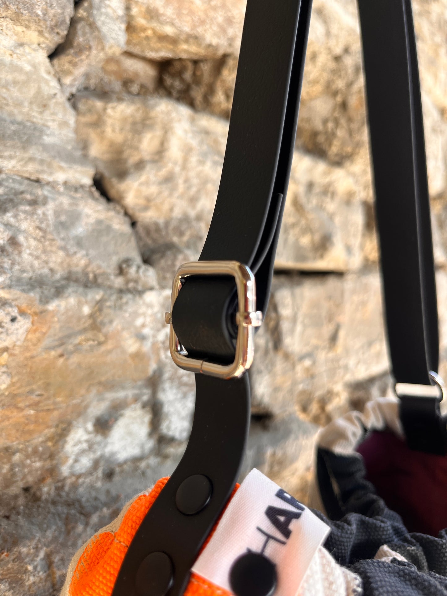 Bolso ama