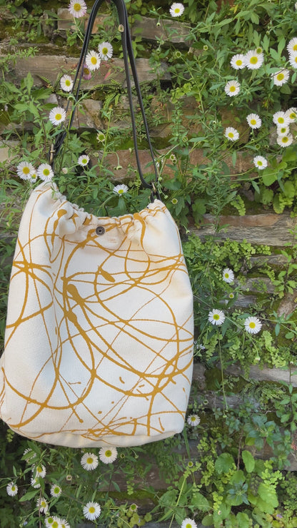 Bolso ama