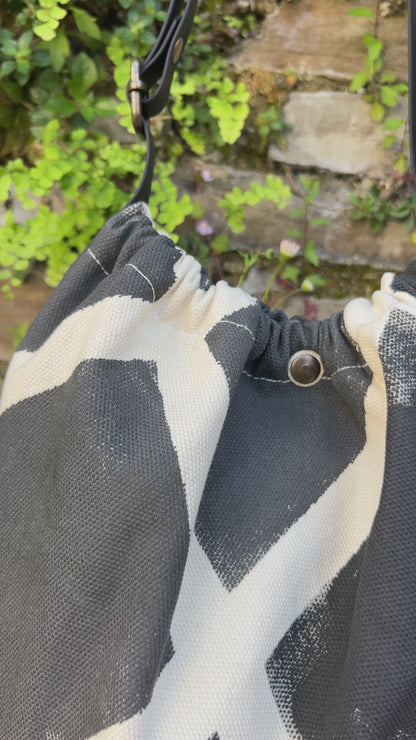 Bolso ama